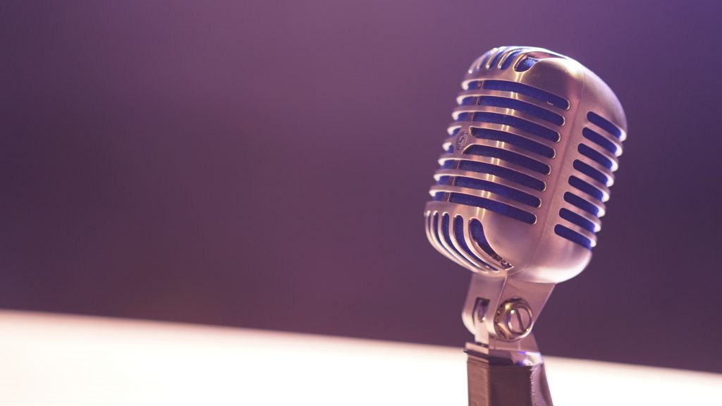 Podcast Statistics - Microphone