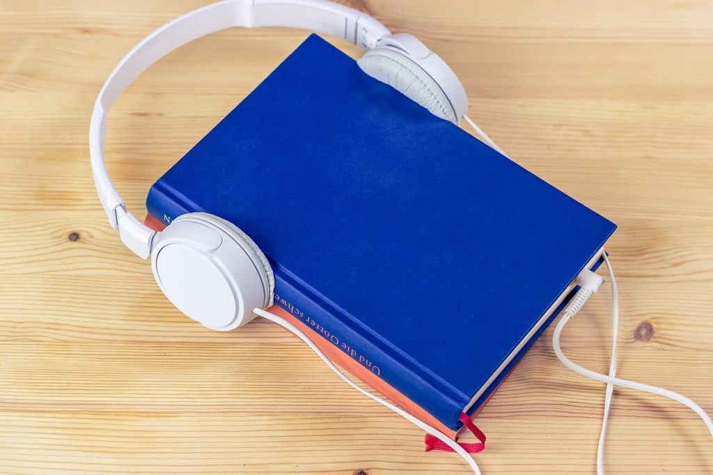 How to Listen to Audiobooks - Audiobook Tablet